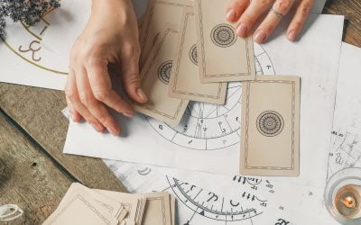 Why In-Person Tarot Readings Are Better Than Online Sessions?